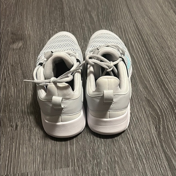 Nike White and Blue Sneakers with Breathable Mesh and Unique Lacing System - Picture 3 of 6